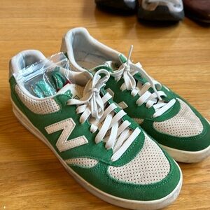 New Balance 300 (with extra laces)